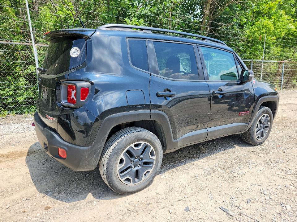 60703896 :رقم المزاد ، ZACCJBCB0HPG53727 vin ، 2017 Jeep Renegade مزاد بيع
