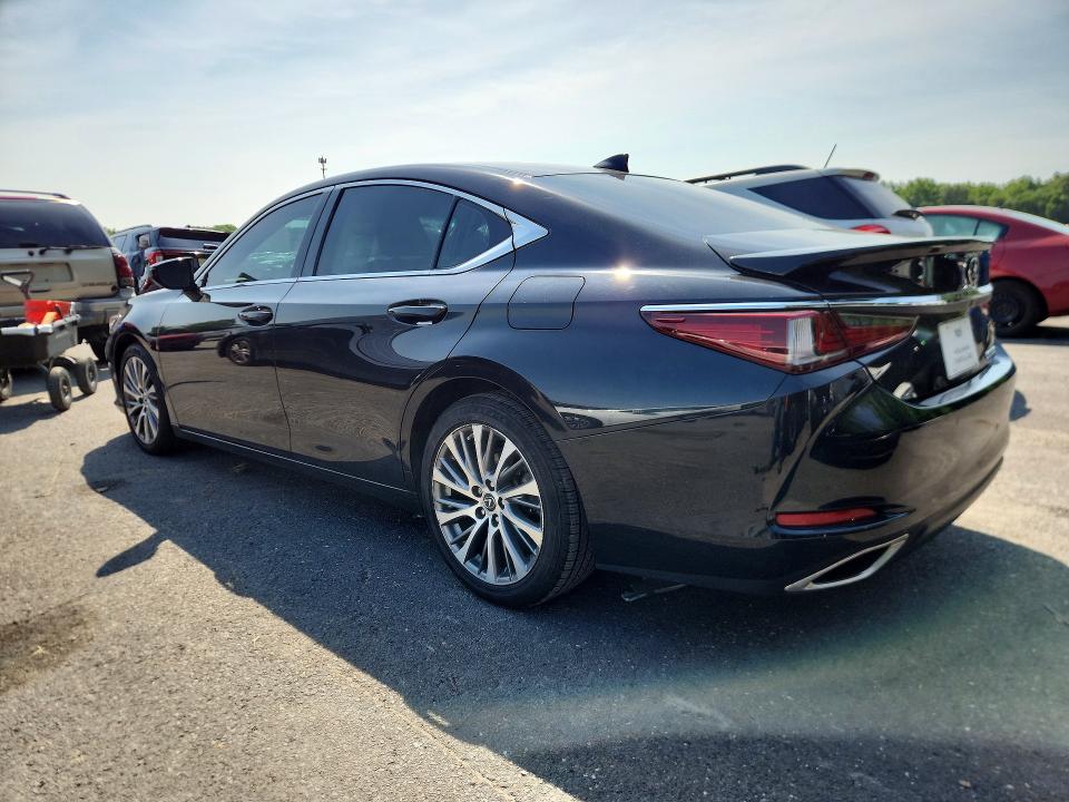 60765106 :رقم المزاد ، 58ADZ1B15LU078844 vin ، 2020 Lexus Es مزاد بيع