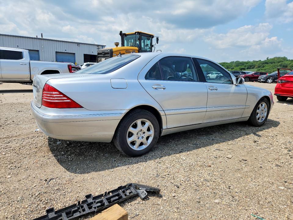 2000 Mercedes-benz S მანქანა იყიდება აუქციონზე, vin: WDBNG75J7YA106400, აუქციონის ნომერი: 61698426