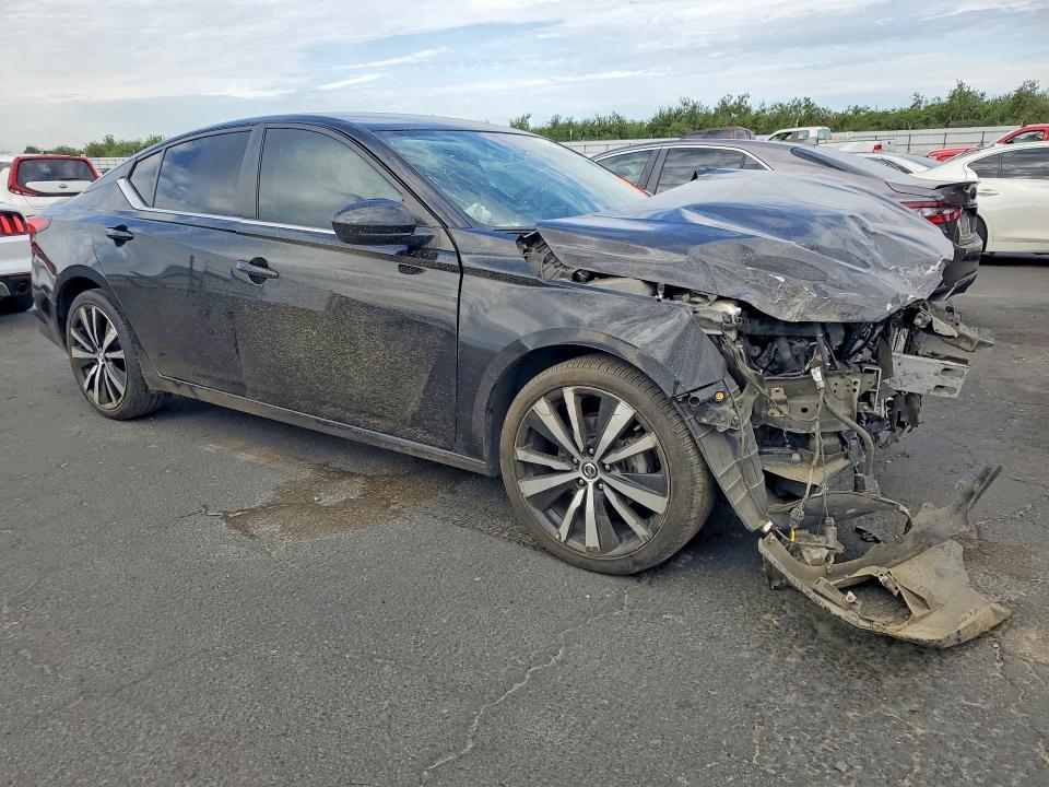 60684586 :رقم المزاد ، 1N4BL4CV7NN385023 vin ، 2022 Nissan Altima مزاد بيع