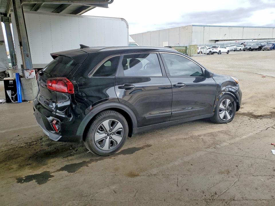 59711316 :رقم المزاد ، KNDCB3LC6L5368088 vin ، 2020 Kia Niro مزاد بيع