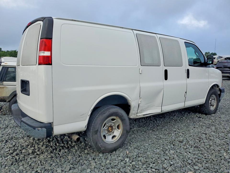 59620486 :رقم المزاد ، 1GCWGAF72M1150322 vin ، 2021 Chevrolet Express 2500 مزاد بيع