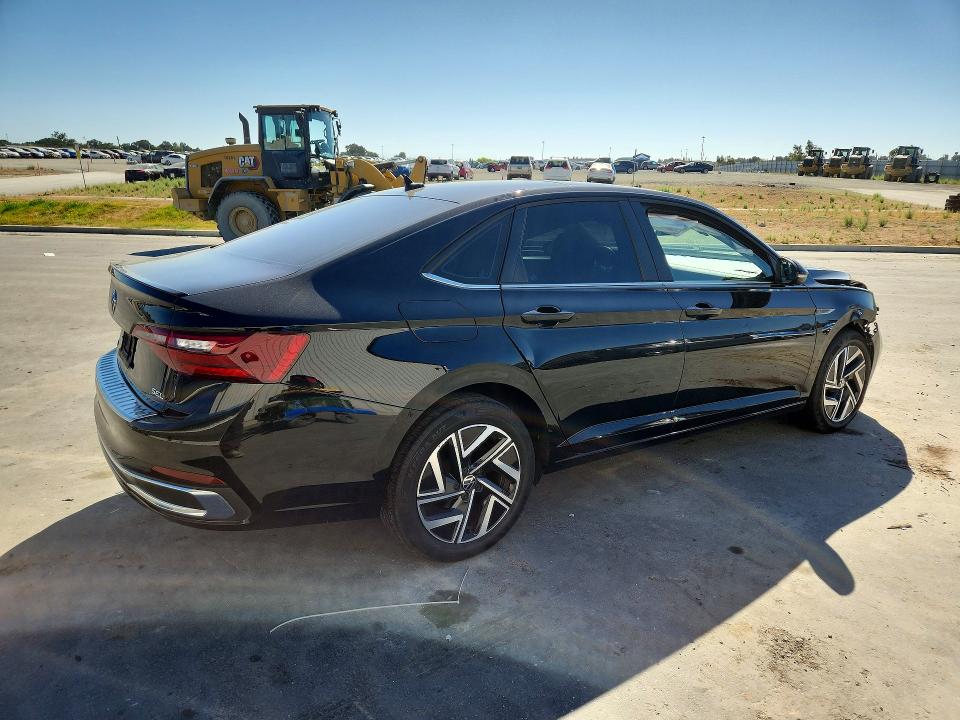 60225786 :رقم المزاد ، 3VWGM7BU8RM015395 vin ، 2024 Volkswagen Jetta مزاد بيع