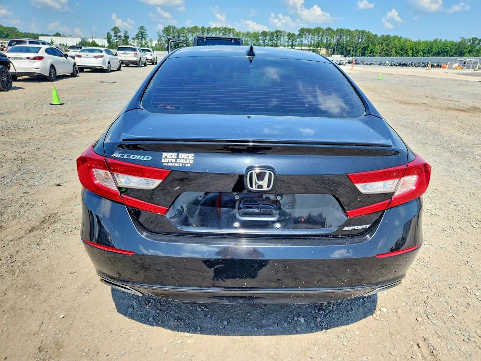 2018 Honda Accord მანქანა იყიდება აუქციონზე, vin: 1HGCV1F35JA030064, აუქციონის ნომერი: 61126246