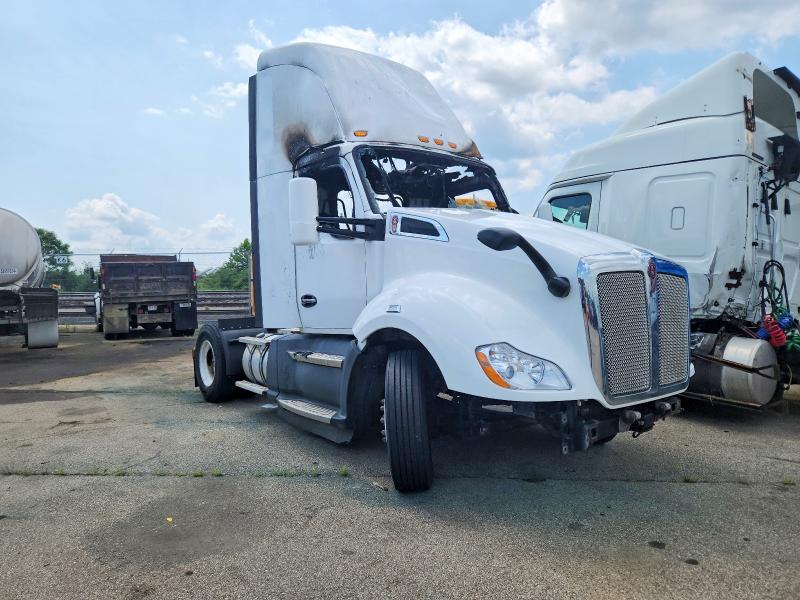 Продаж на аукціоні авто 2019 Kenworth T680, vin: 1XKYA48X2KJ297265, номер лоту: 57914816