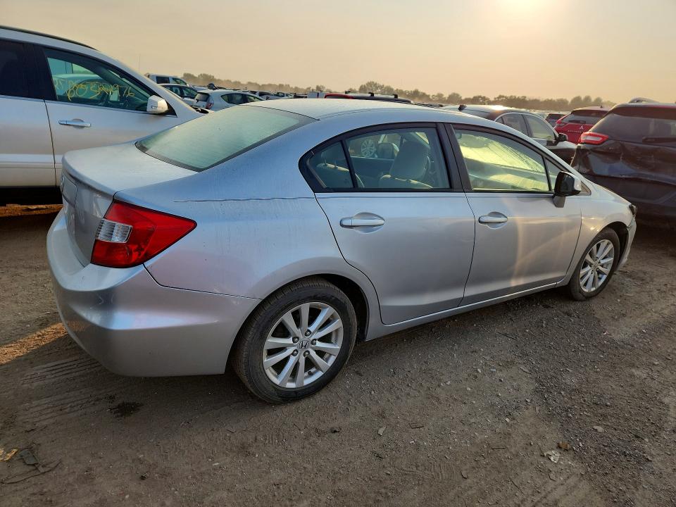 2012 Honda Civic მანქანა იყიდება აუქციონზე, vin: 19XFB2F84CE015318, აუქციონის ნომერი: 61051986