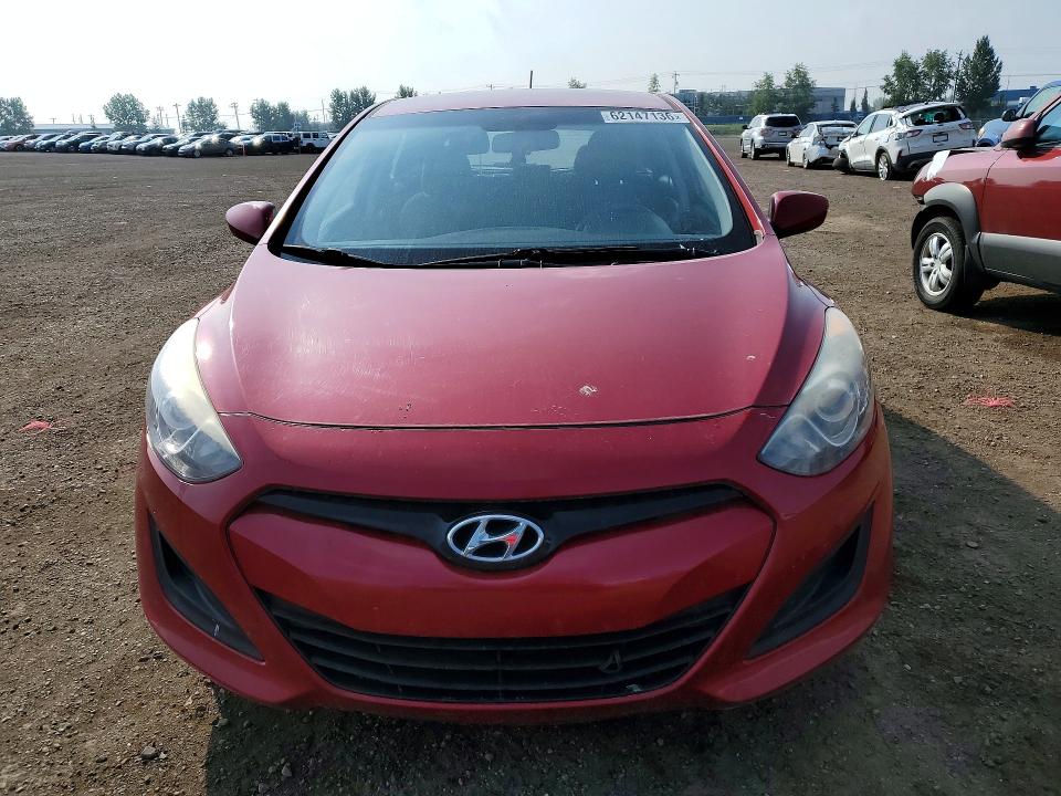 2014 Hyundai Elantra Gt მანქანა იყიდება აუქციონზე, vin: KMHD25LH4EU221896, აუქციონის ნომერი: 62147136
