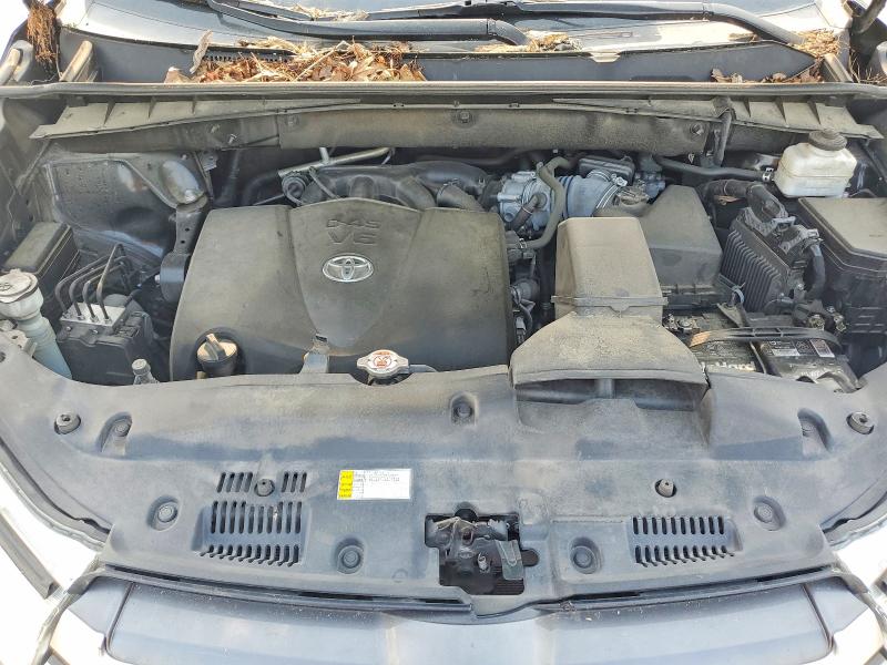 Продаж на аукціоні авто 2019 Toyota Highlander, vin: 5TDKZRFHXKS355449, номер лоту: 61387546