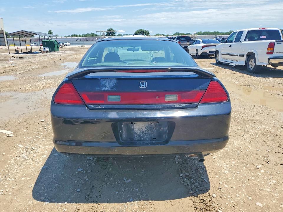 Продажа на аукционе авто 2000 Honda Accord, vin: 1HGCG3257YA004976, номер лота: 57240096