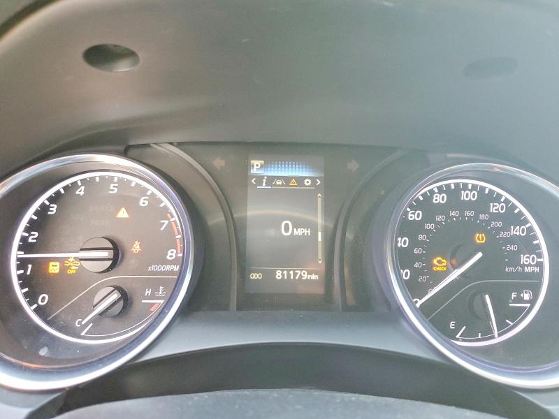 60183766 :رقم المزاد ، 4T1B11HK6JU626482 vin ، 2018 Toyota Camry مزاد بيع