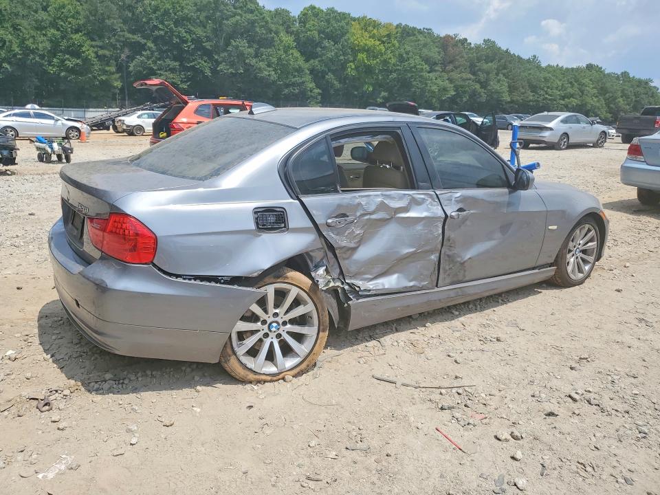 2011 Bmw 328 მანქანა იყიდება აუქციონზე, vin: WBAPH7G56BNM55861, აუქციონის ნომერი: 59248876
