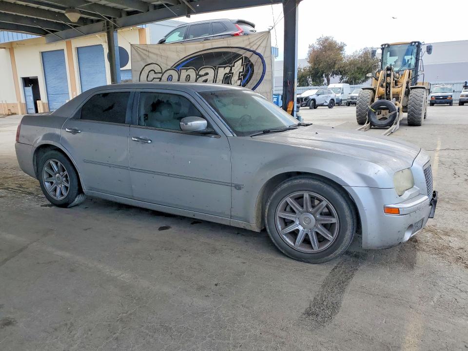 60682496 :رقم المزاد ، 2C3KA63H16H370375 vin ، 2006 Chrysler 300c مزاد بيع