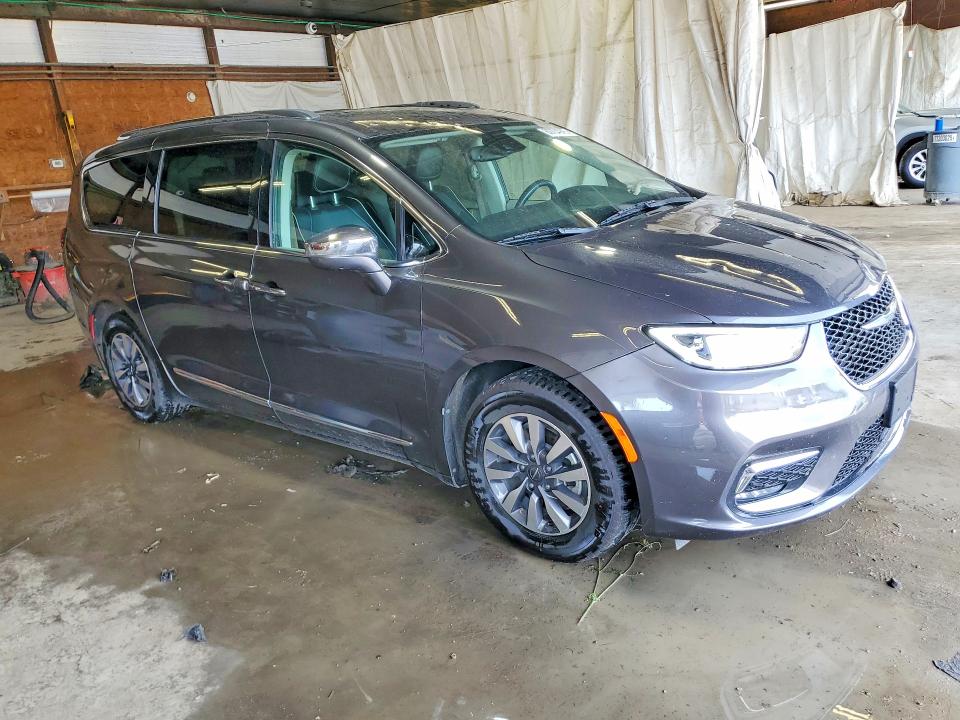 60704926 :رقم المزاد ، 2C4RC1S75MR590481 vin ، 2021 Chrysler Pacifica مزاد بيع