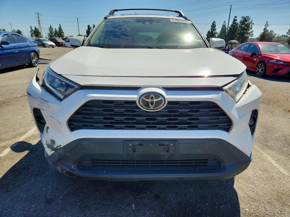 Auction sale of the 2020 Toyota Rav4, vin: 2T3W1RFV8LW071204, lot number: 61090836