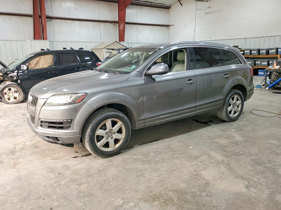 Продажа на аукционе авто 2015 Audi Q7, vin: WA1LGAFE8FD004911, номер лота: 60981356