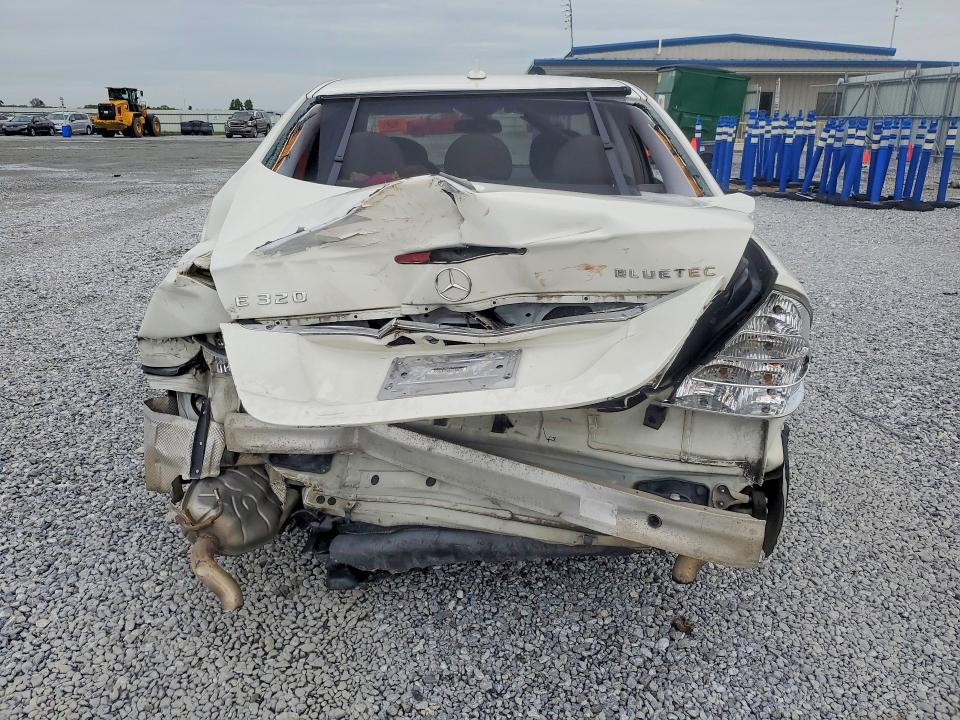 2008 Mercedes-benz E მანქანა იყიდება აუქციონზე, vin: WDBUF22X08B270110, აუქციონის ნომერი: 60876466