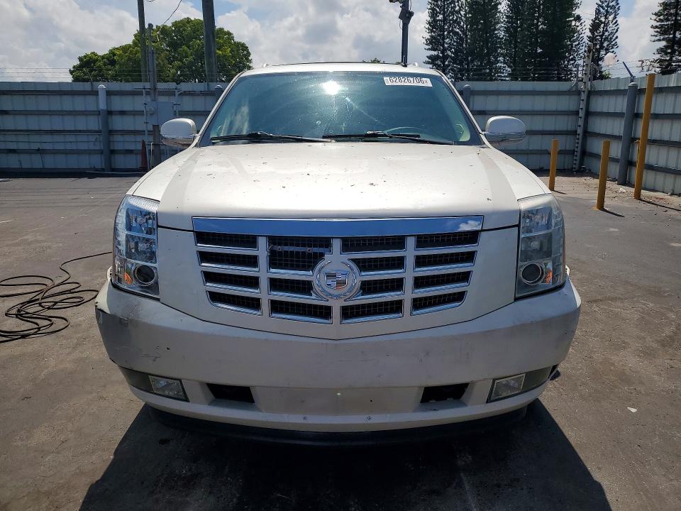 62826706 :رقم المزاد ، 1GYFK66878R271742 vin ، 2008 Cadillac Escalade مزاد بيع