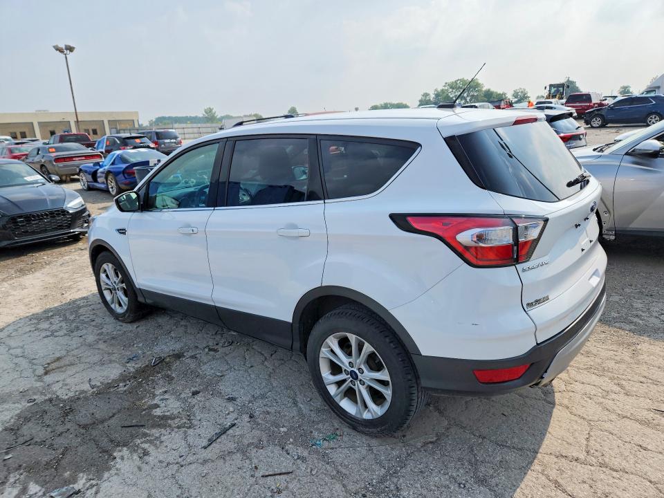 61540276 :رقم المزاد ، 1FMCU0GD1HUE90085 vin ، 2017 Ford Escape مزاد بيع