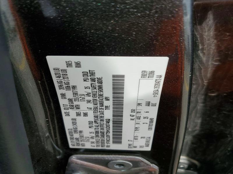 Продаж на аукціоні авто 2017 Ford Escape, vin: 1FMCU0F75HUD07492, номер лоту: 61577446