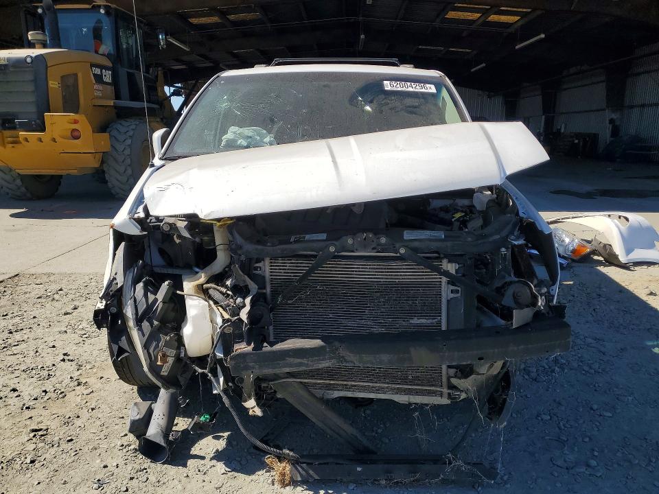 2015 Dodge Caravan მანქანა იყიდება აუქციონზე, vin: 2C4RDGCGXFR541178, აუქციონის ნომერი: 62004296