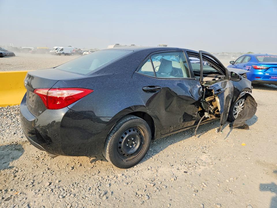 2018 Toyota Corolla მანქანა იყიდება აუქციონზე, vin: 2T1BURHE0JC020242, აუქციონის ნომერი: 59844786
