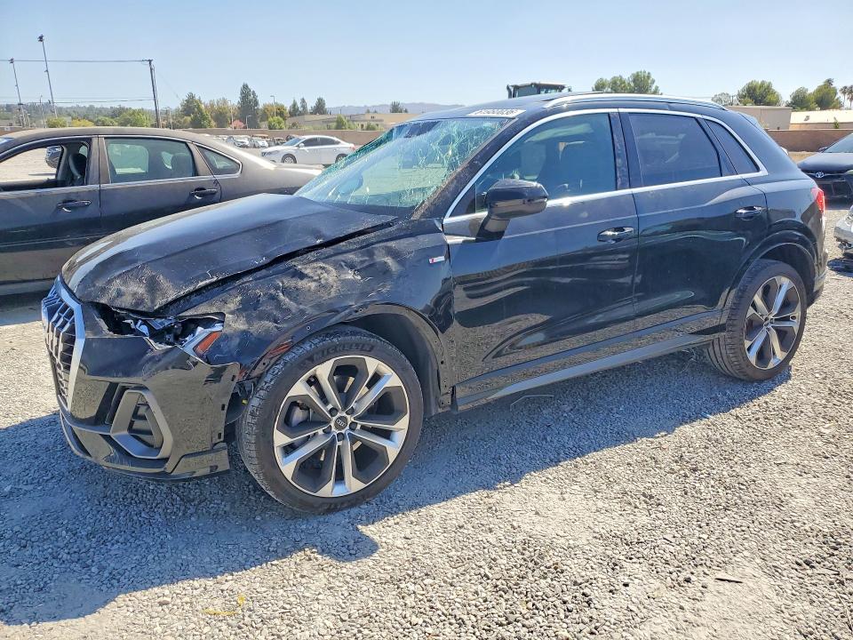 Продажа на аукционе авто 2020 Audi Q3, vin: WA1EECF34L1037460, номер лота: 61980036