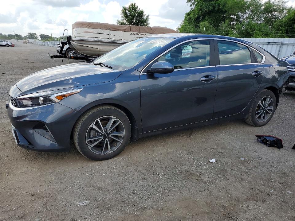 60157786 :رقم المزاد ، 3KPF34AD4NE453286 vin ، 2022 Kia Forte مزاد بيع