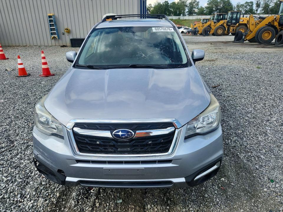 2017 Subaru Forester მანქანა იყიდება აუქციონზე, vin: JF2SJAEC7HH483810, აუქციონის ნომერი: 60570876