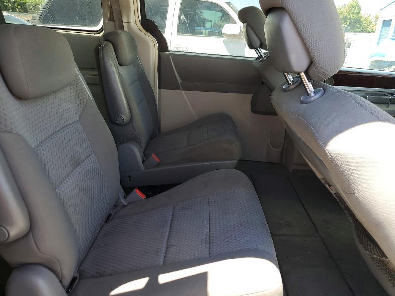 61942226 :رقم المزاد ، 2A4RR5D12AR450683 vin ، 2010 Chrysler Town & Country مزاد بيع
