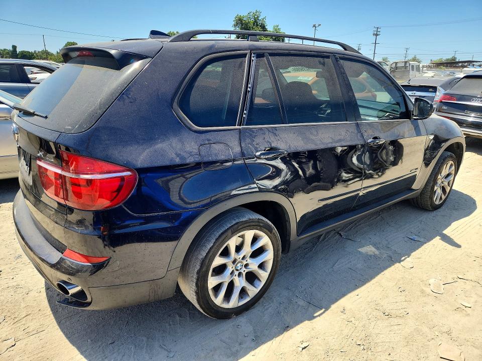 62350806 :رقم المزاد ، 5UXZV4C59BL407435 vin ، 2011 Bmw X5 مزاد بيع