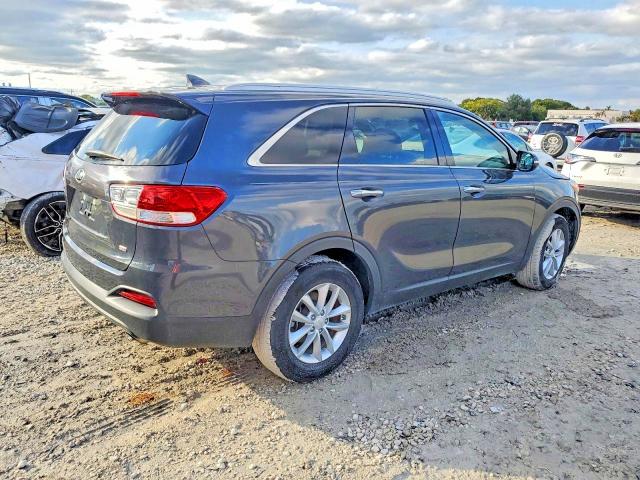 Продажа на аукционе авто 2018 Kia Sorento, vin: 5XYPG4A38JG344438, номер лота: 62153576
