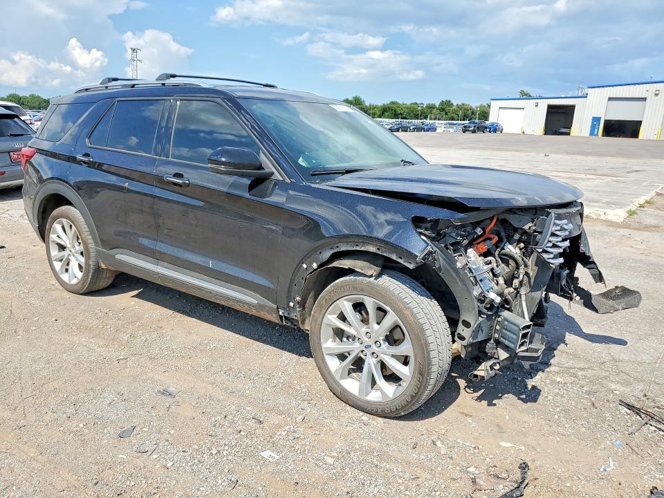 60651976 :رقم المزاد ، 1FM5K8HW2NNA06038 vin ، 2022 Ford Explorer مزاد بيع