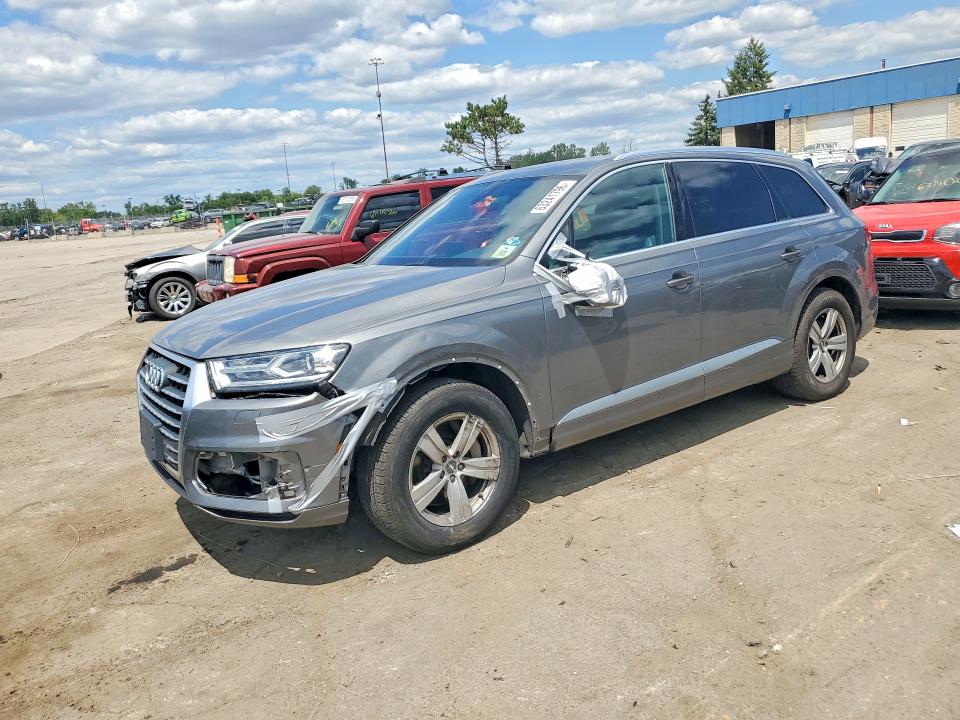 2017 Audi Q7 მანქანა იყიდება აუქციონზე, vin: WA1LHAF74HD058403, აუქციონის ნომერი: 63241796