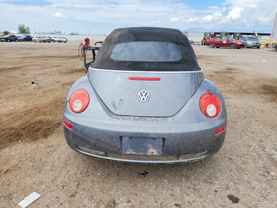 61625976 :رقم المزاد ، 3VWPF31Y66M300339 vin ، 2006 Volkswagen New Beetle مزاد بيع