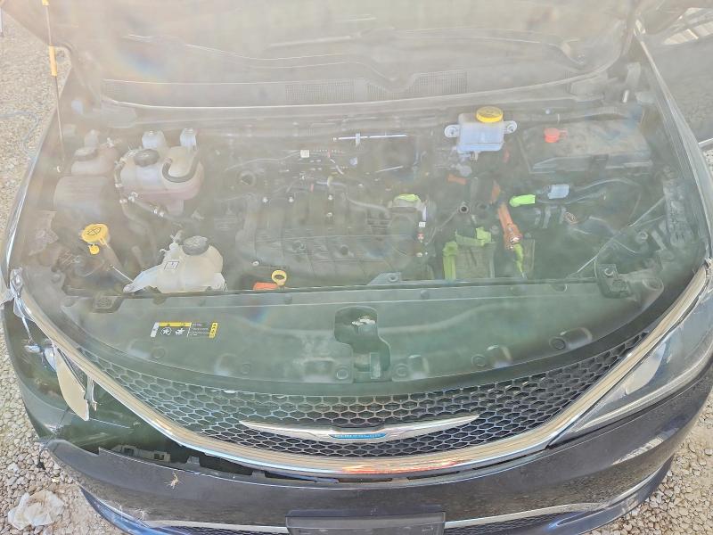 59656846 :رقم المزاد ، 2C4RC1L74LR282408 vin ، 2020 Chrysler Pacifica مزاد بيع