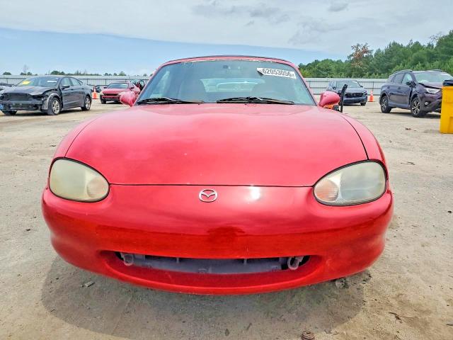 62053056 :رقم المزاد ، JM1NB353XX0108088 vin ، 1999 Mazda Mx-5 Miata مزاد بيع
