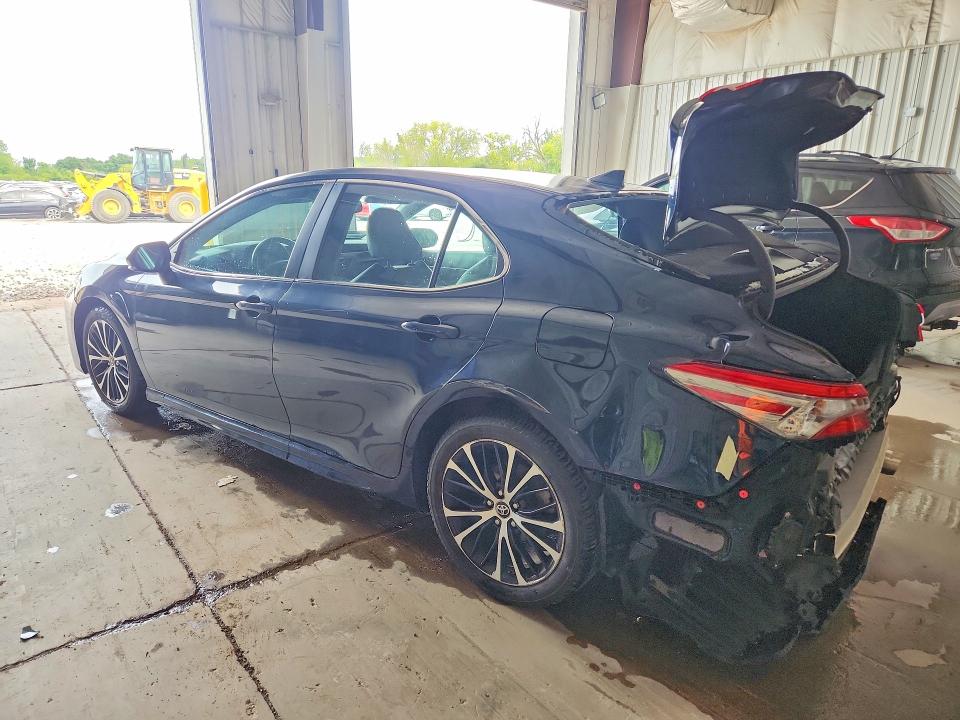 Продажа на аукционе авто 2019 Toyota Camry, vin: 4T1B11HK1KU737068, номер лота: 60701036