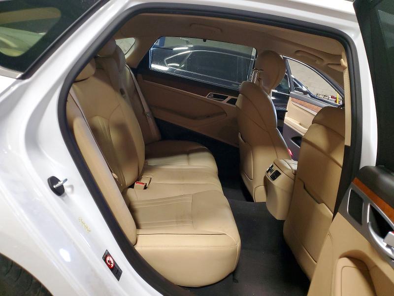 Продажа на аукционе авто 2015 Hyundai Genesis, vin: KMHGN4JE5FU024308, номер лота: 60070796
