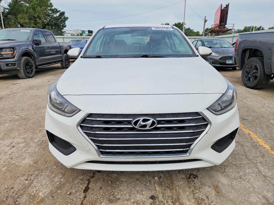 2019 Hyundai Accent მანქანა იყიდება აუქციონზე, vin: 3KPC24A34KE058890, აუქციონის ნომერი: 58053196