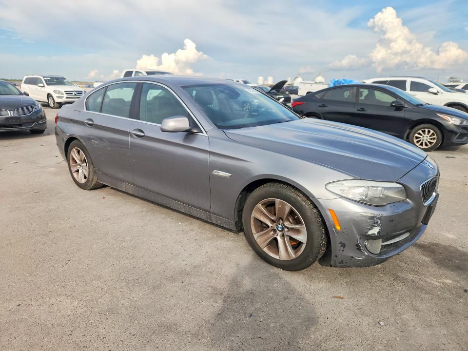 60574766 :رقم المزاد ، WBAXG5C54CDX02377 vin ، 2012 Bmw 528 مزاد بيع
