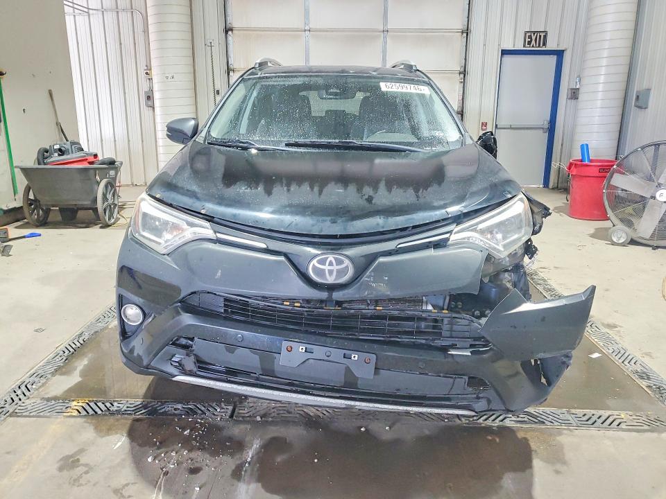 2016 Toyota Rav4 მანქანა იყიდება აუქციონზე, vin: 2T3DFREV4GW494071, აუქციონის ნომერი: 62599746