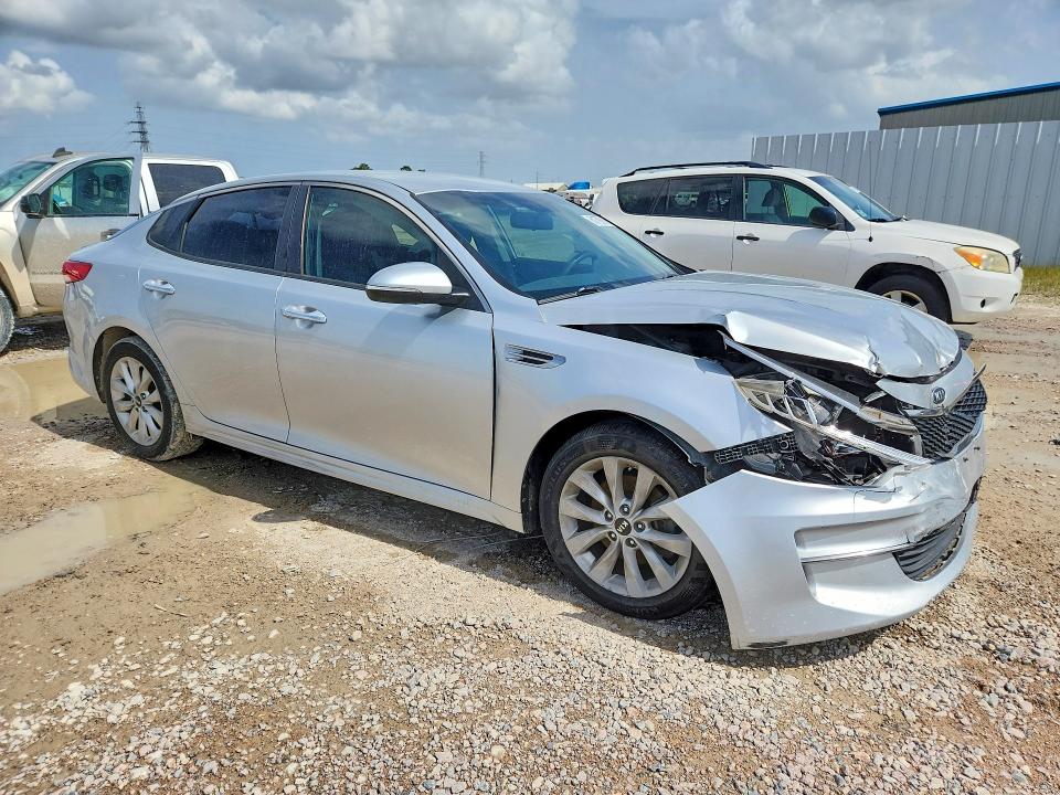 61776916 :رقم المزاد ، 5XXGT4L33HG124180 vin ، 2017 Kia Optima مزاد بيع