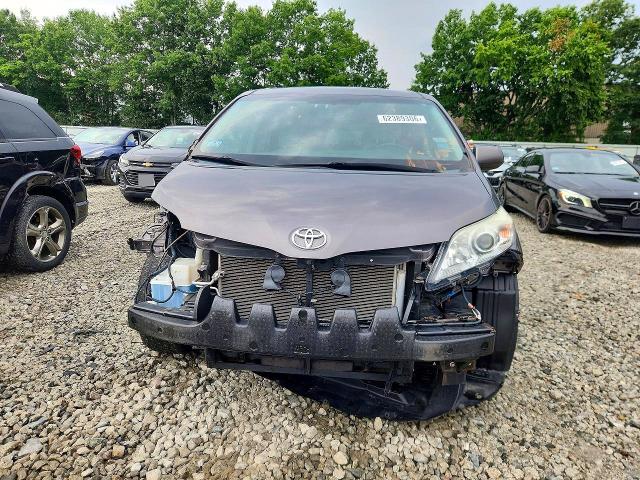 Продаж на аукціоні авто 2015 Toyota Sienna, vin: 5TDJK3DCXFS102058, номер лоту: 62389306