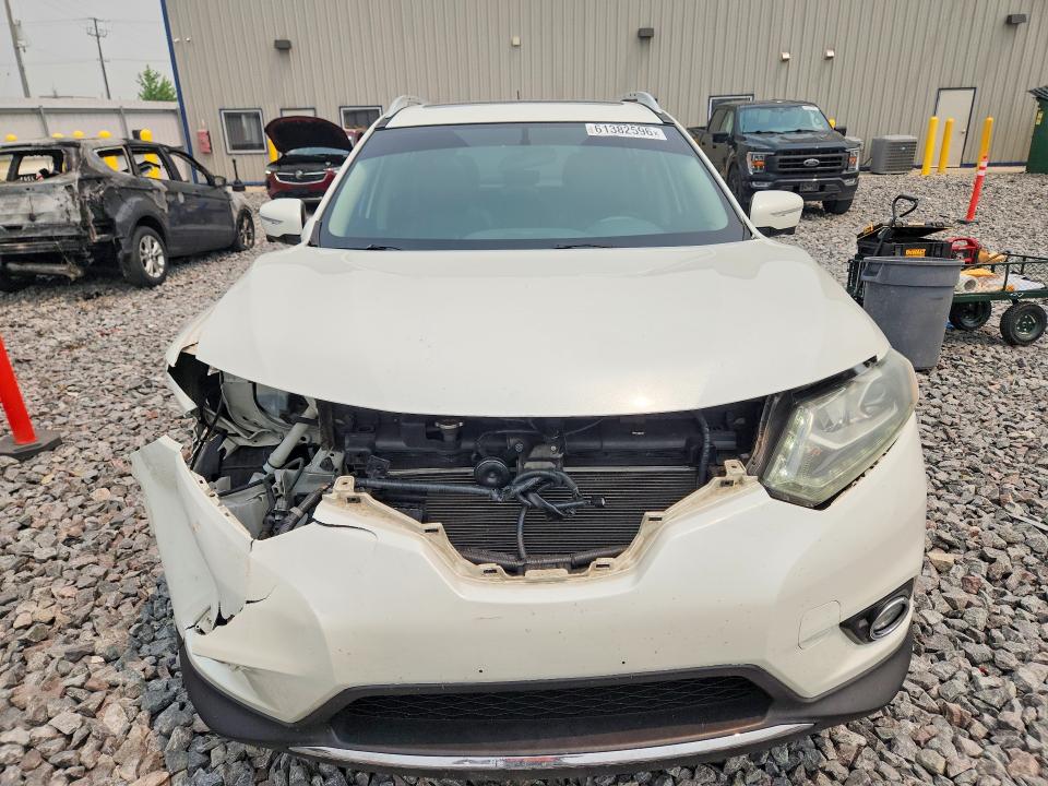 61382596 :رقم المزاد ، 5N1AT2MV7FC860638 vin ، 2015 Nissan Rogue مزاد بيع