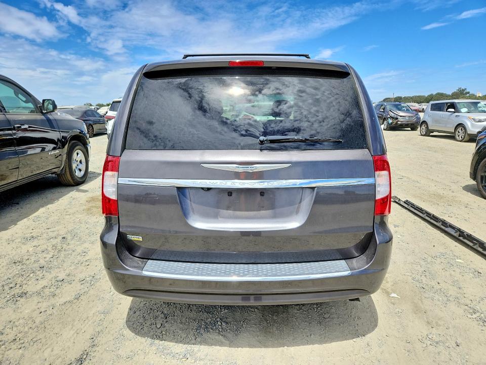 60648626 :رقم المزاد ، 2C4RC1BGXGR186063 vin ، 2016 Chrysler Town & Country مزاد بيع