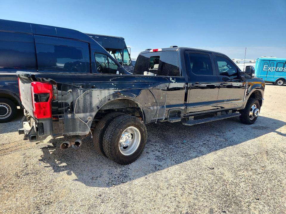 63369376 :رقم المزاد ، 1FT8W3DT5RED58721 vin ، 2024 Ford F350 مزاد بيع
