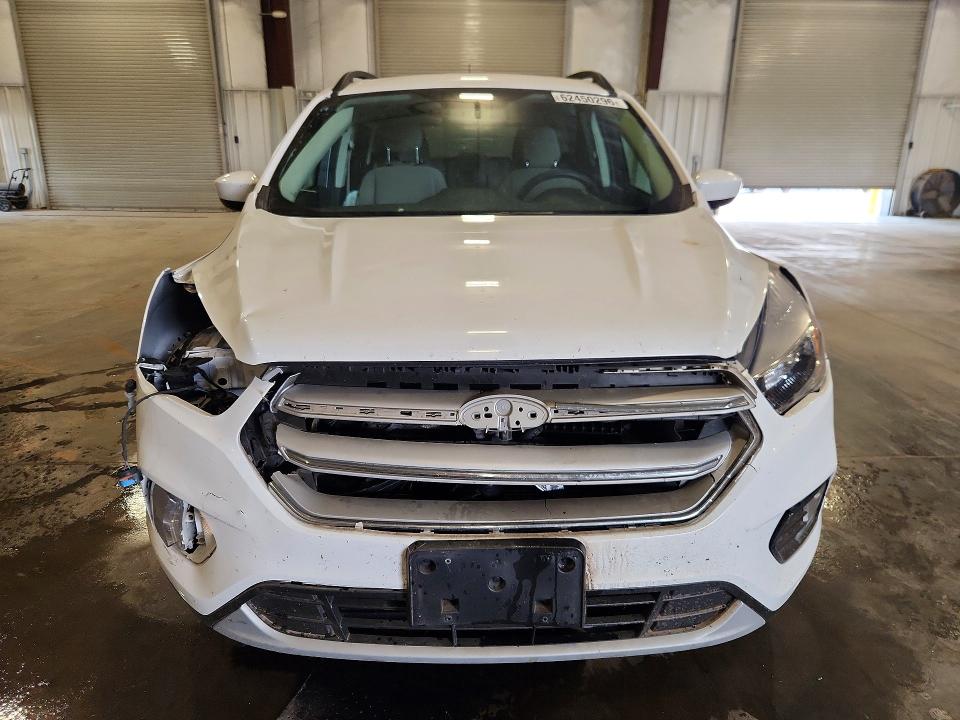 Продажа на аукционе авто 2018 Ford Escape, vin: 1FMCU9GD5JUC24949, номер лота: 62450296