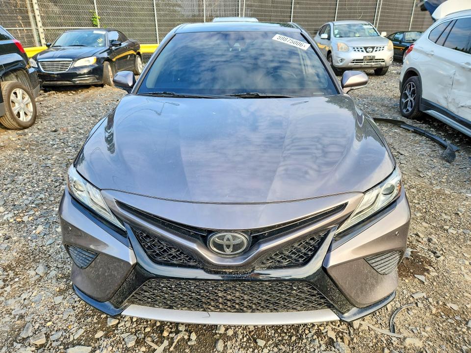 Aukcja sprzedaży 2018 Toyota Camry, vin: 4T1B61HK8JU121125, numer aukcji: 59875006