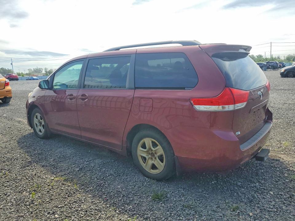 2014 Toyota Sienna მანქანა იყიდება აუქციონზე, vin: 5TDDK3DC7ES075347, აუქციონის ნომერი: 61382536