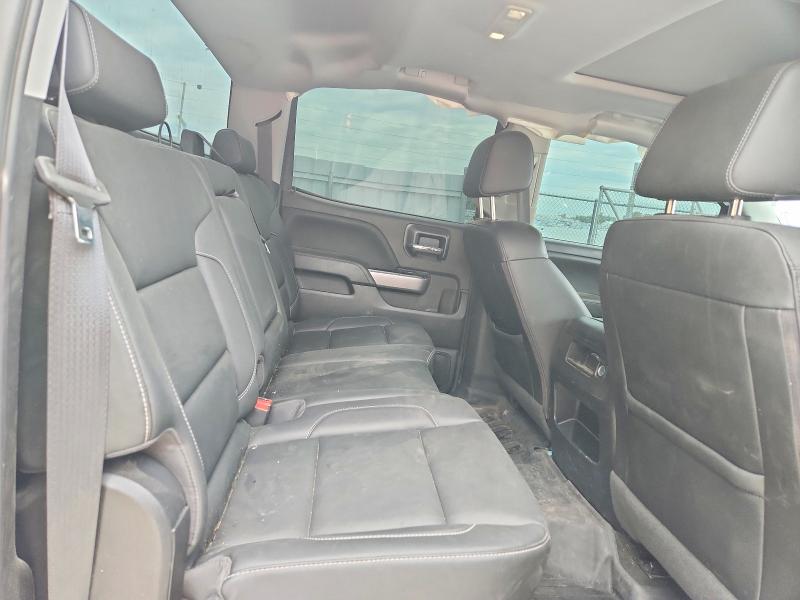 60596806 :رقم المزاد ، 3GCUKSEJ5JG385495 vin ، 2018 Chevrolet Silverado مزاد بيع